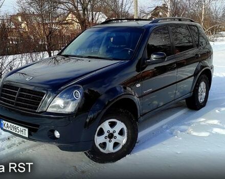 Чорний Cанг Йонг Rexton, об'ємом двигуна 2.7 л та пробігом 235 тис. км за 7500 $, фото 4 на Automoto.ua