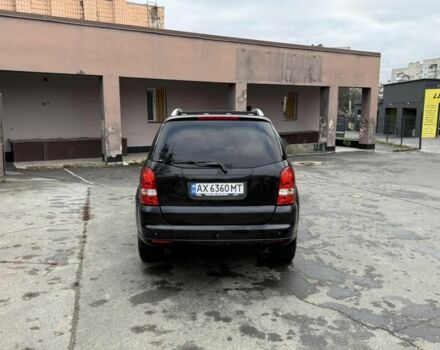 Черный Cанг Йонг Рекстон, объемом двигателя 2.7 л и пробегом 250 тыс. км за 7000 $, фото 3 на Automoto.ua