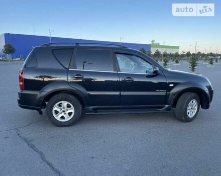 Чорний Cанг Йонг Rexton, об'ємом двигуна 2.7 л та пробігом 325 тис. км за 7900 $, фото 15 на Automoto.ua