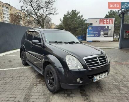 Чорний Cанг Йонг Rexton, об'ємом двигуна 2.7 л та пробігом 283 тис. км за 6750 $, фото 6 на Automoto.ua