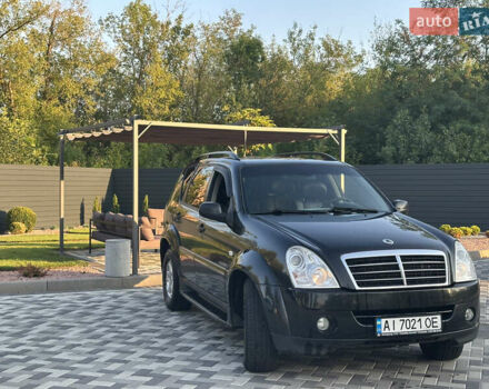 Черный Cанг Йонг Рекстон, объемом двигателя 2.7 л и пробегом 371 тыс. км за 8900 $, фото 9 на Automoto.ua