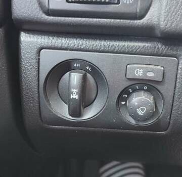 Черный Cанг Йонг Рекстон, объемом двигателя 2.7 л и пробегом 230 тыс. км за 8000 $, фото 20 на Automoto.ua