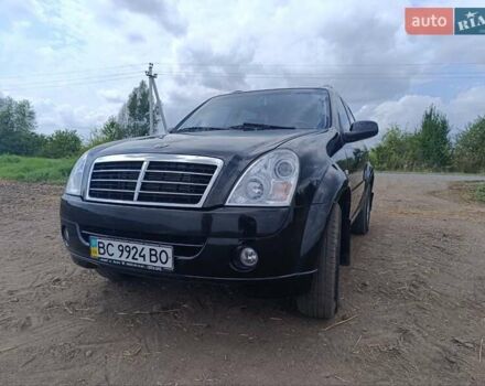 Чорний Cанг Йонг Rexton, об'ємом двигуна 2.7 л та пробігом 48 тис. км за 9999 $, фото 14 на Automoto.ua