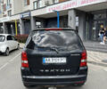 Чорний Cанг Йонг Rexton, об'ємом двигуна 2.7 л та пробігом 305 тис. км за 8500 $, фото 2 на Automoto.ua