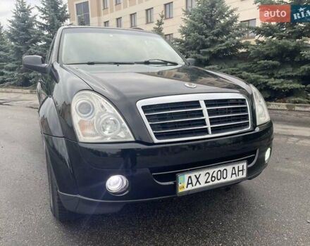 Чорний Cанг Йонг Rexton, об'ємом двигуна 2.7 л та пробігом 188 тис. км за 8650 $, фото 13 на Automoto.ua
