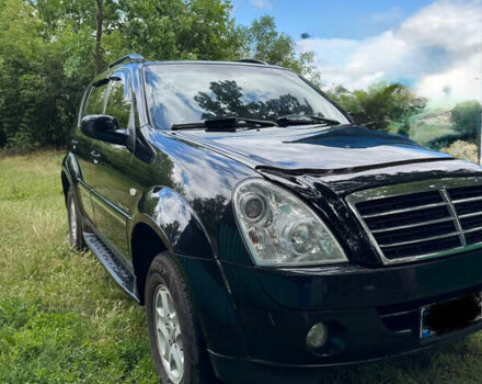 Чорний Cанг Йонг Rexton, об'ємом двигуна 2.7 л та пробігом 213 тис. км за 9500 $, фото 1 на Automoto.ua