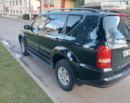 Чорний Cанг Йонг Rexton, об'ємом двигуна 2.7 л та пробігом 308 тис. км за 7900 $, фото 9 на Automoto.ua