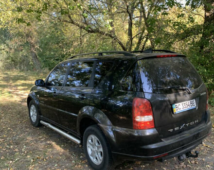 Чорний Cанг Йонг Rexton, об'ємом двигуна 2.7 л та пробігом 244 тис. км за 5900 $, фото 2 на Automoto.ua