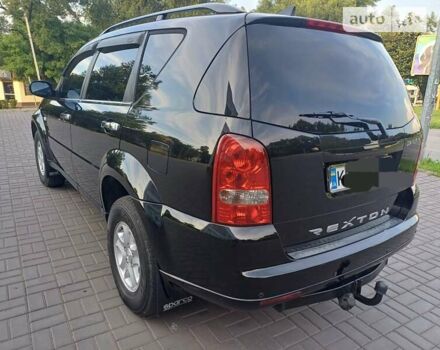 Чорний Cанг Йонг Rexton, об'ємом двигуна 2.7 л та пробігом 178 тис. км за 8300 $, фото 44 на Automoto.ua