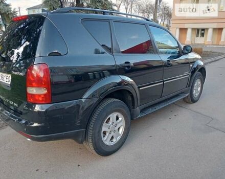 Чорний Cанг Йонг Rexton, об'ємом двигуна 2.7 л та пробігом 308 тис. км за 7900 $, фото 8 на Automoto.ua