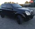 Черный Cанг Йонг Рекстон, объемом двигателя 2.7 л и пробегом 185 тыс. км за 6800 $, фото 1 на Automoto.ua