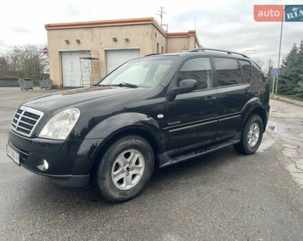 Чорний Cанг Йонг Rexton, об'ємом двигуна 2.7 л та пробігом 188 тис. км за 8650 $, фото 10 на Automoto.ua