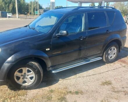 Чорний Cанг Йонг Rexton, об'ємом двигуна 2.7 л та пробігом 300 тис. км за 2200 $, фото 3 на Automoto.ua