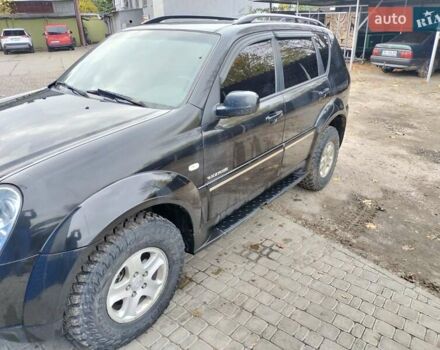Чорний Cанг Йонг Rexton, об'ємом двигуна 2.7 л та пробігом 196 тис. км за 8200 $, фото 4 на Automoto.ua