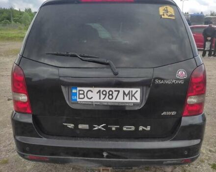 Чорний Cанг Йонг Rexton, об'ємом двигуна 2.7 л та пробігом 490 тис. км за 6000 $, фото 3 на Automoto.ua