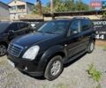 Чорний Cанг Йонг Rexton, об'ємом двигуна 2.7 л та пробігом 280 тис. км за 6500 $, фото 6 на Automoto.ua
