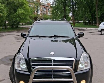 Чорний Cанг Йонг Rexton, об'ємом двигуна 2.7 л та пробігом 224 тис. км за 7450 $, фото 1 на Automoto.ua