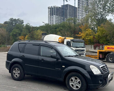 Чорний Cанг Йонг Rexton, об'ємом двигуна 2.7 л та пробігом 248 тис. км за 4100 $, фото 3 на Automoto.ua