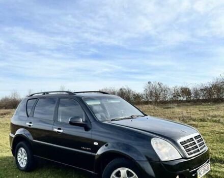 Черный Cанг Йонг Рекстон, объемом двигателя 2.7 л и пробегом 246 тыс. км за 6600 $, фото 9 на Automoto.ua