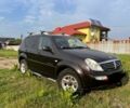 Черный Cанг Йонг Рекстон, объемом двигателя 2.7 л и пробегом 150 тыс. км за 5000 $, фото 1 на Automoto.ua