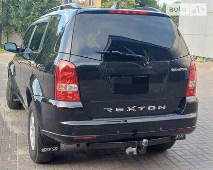 Чорний Cанг Йонг Rexton, об'ємом двигуна 2.7 л та пробігом 178 тис. км за 8300 $, фото 49 на Automoto.ua