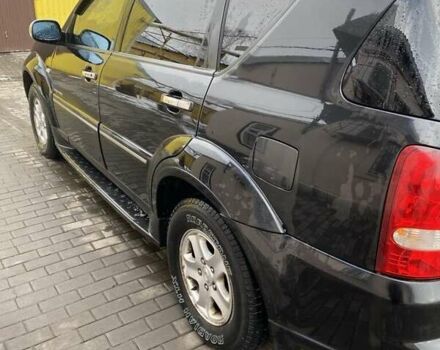Чорний Cанг Йонг Rexton, об'ємом двигуна 2.7 л та пробігом 218 тис. км за 8800 $, фото 5 на Automoto.ua