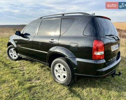 Черный Cанг Йонг Рекстон, объемом двигателя 2.7 л и пробегом 246 тыс. км за 6600 $, фото 3 на Automoto.ua