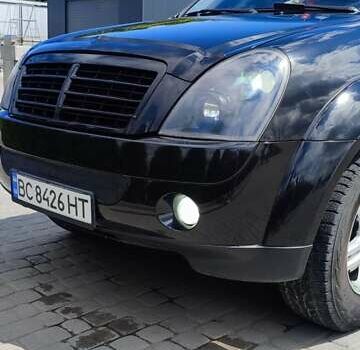 Черный Cанг Йонг Рекстон, объемом двигателя 2.7 л и пробегом 230 тыс. км за 8000 $, фото 21 на Automoto.ua