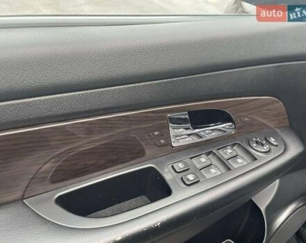 Чорний Cанг Йонг Rexton, об'ємом двигуна 2.7 л та пробігом 188 тис. км за 8650 $, фото 30 на Automoto.ua