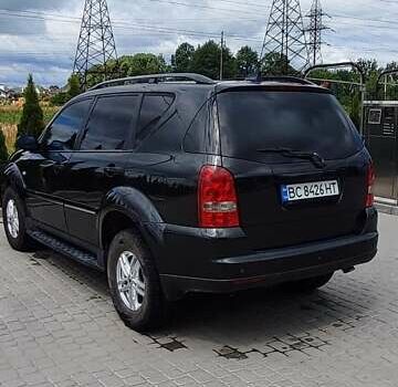 Черный Cанг Йонг Рекстон, объемом двигателя 2.7 л и пробегом 230 тыс. км за 8000 $, фото 6 на Automoto.ua