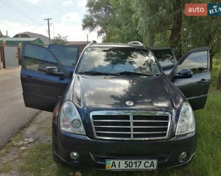 Черный Cанг Йонг Рекстон, объемом двигателя 2.7 л и пробегом 140 тыс. км за 8500 $, фото 11 на Automoto.ua
