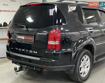 Черный Cанг Йонг Рекстон, объемом двигателя 2.7 л и пробегом 218 тыс. км за 7490 $, фото 9 на Automoto.ua