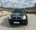 Черный Cанг Йонг Рекстон, объемом двигателя 2.7 л и пробегом 190 тыс. км за 8000 $, фото 1 на Automoto.ua