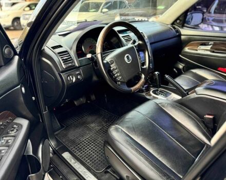 Чорний Cанг Йонг Rexton, об'ємом двигуна 2.7 л та пробігом 214 тис. км за 9200 $, фото 12 на Automoto.ua
