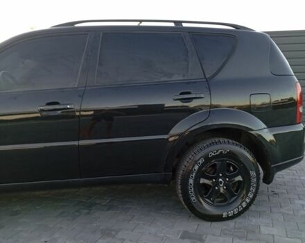 Чорний Cанг Йонг Rexton, об'ємом двигуна 2.7 л та пробігом 185 тис. км за 6800 $, фото 2 на Automoto.ua