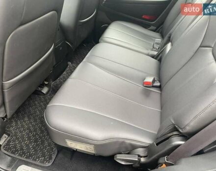 Чорний Cанг Йонг Rexton, об'ємом двигуна 2.7 л та пробігом 188 тис. км за 8650 $, фото 37 на Automoto.ua