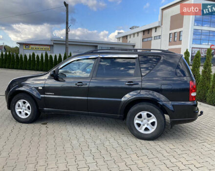 Чорний Cанг Йонг Rexton, об'ємом двигуна 2.7 л та пробігом 159 тис. км за 9500 $, фото 6 на Automoto.ua