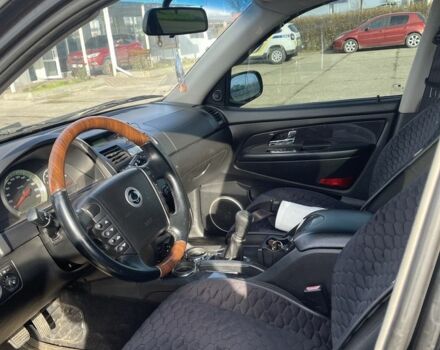 Чорний Cанг Йонг Rexton, об'ємом двигуна 2.7 л та пробігом 218 тис. км за 7500 $, фото 6 на Automoto.ua