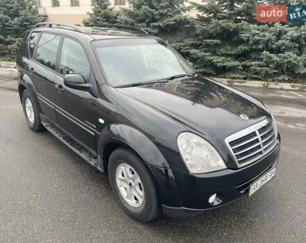 Чорний Cанг Йонг Rexton, об'ємом двигуна 2.7 л та пробігом 188 тис. км за 8650 $, фото 3 на Automoto.ua