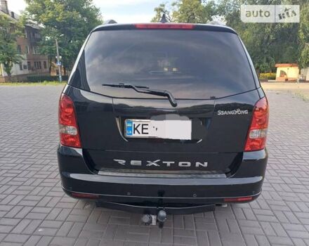 Чорний Cанг Йонг Rexton, об'ємом двигуна 2.7 л та пробігом 178 тис. км за 8300 $, фото 48 на Automoto.ua