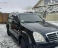 Черный Cанг Йонг Рекстон, объемом двигателя 2.7 л и пробегом 285 тыс. км за 8500 $, фото 1 на Automoto.ua