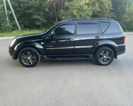 Чорний Cанг Йонг Rexton, об'ємом двигуна 2.7 л та пробігом 329 тис. км за 6999 $, фото 3 на Automoto.ua