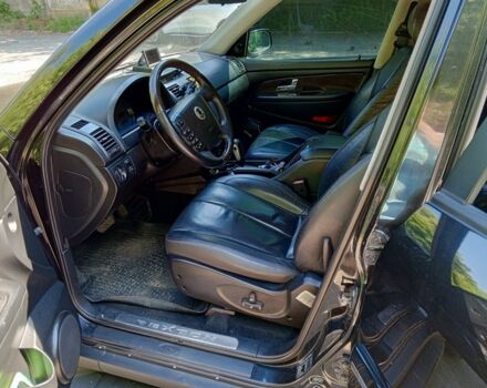 Чорний Cанг Йонг Rexton, об'ємом двигуна 2.7 л та пробігом 320 тис. км за 8000 $, фото 5 на Automoto.ua