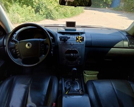 Чорний Cанг Йонг Rexton, об'ємом двигуна 2.7 л та пробігом 320 тис. км за 8000 $, фото 10 на Automoto.ua
