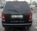 Черный Cанг Йонг Рекстон, объемом двигателя 2.7 л и пробегом 190 тыс. км за 8600 $, фото 5 на Automoto.ua