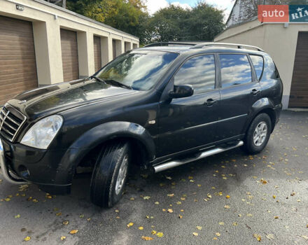Чорний Cанг Йонг Rexton, об'ємом двигуна 2.69 л та пробігом 305 тис. км за 4999 $, фото 6 на Automoto.ua