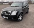 Чорний Cанг Йонг Rexton, об'ємом двигуна 2.7 л та пробігом 328 тис. км за 5500 $, фото 1 на Automoto.ua