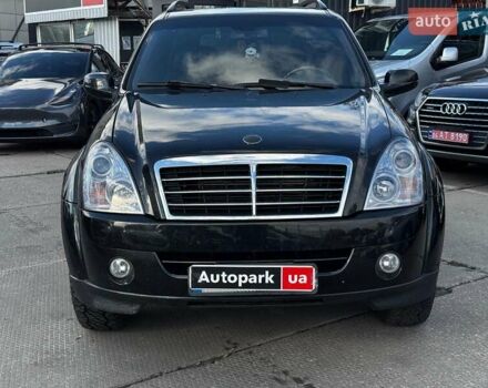 Чорний Cанг Йонг Rexton, об'ємом двигуна 2.7 л та пробігом 149 тис. км за 9850 $, фото 1 на Automoto.ua