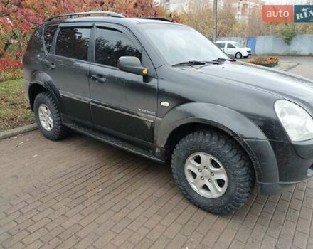 Чорний Cанг Йонг Rexton, об'ємом двигуна 2.7 л та пробігом 196 тис. км за 8200 $, фото 13 на Automoto.ua