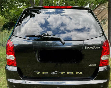 Чорний Cанг Йонг Rexton, об'ємом двигуна 2.7 л та пробігом 213 тис. км за 9500 $, фото 3 на Automoto.ua